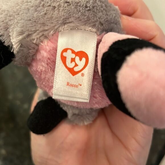 Ty Beanie Boos - ROCCO the Raccoon (6 Inch) NEW - MINT with MINT TAGS - Picture 7 of 10